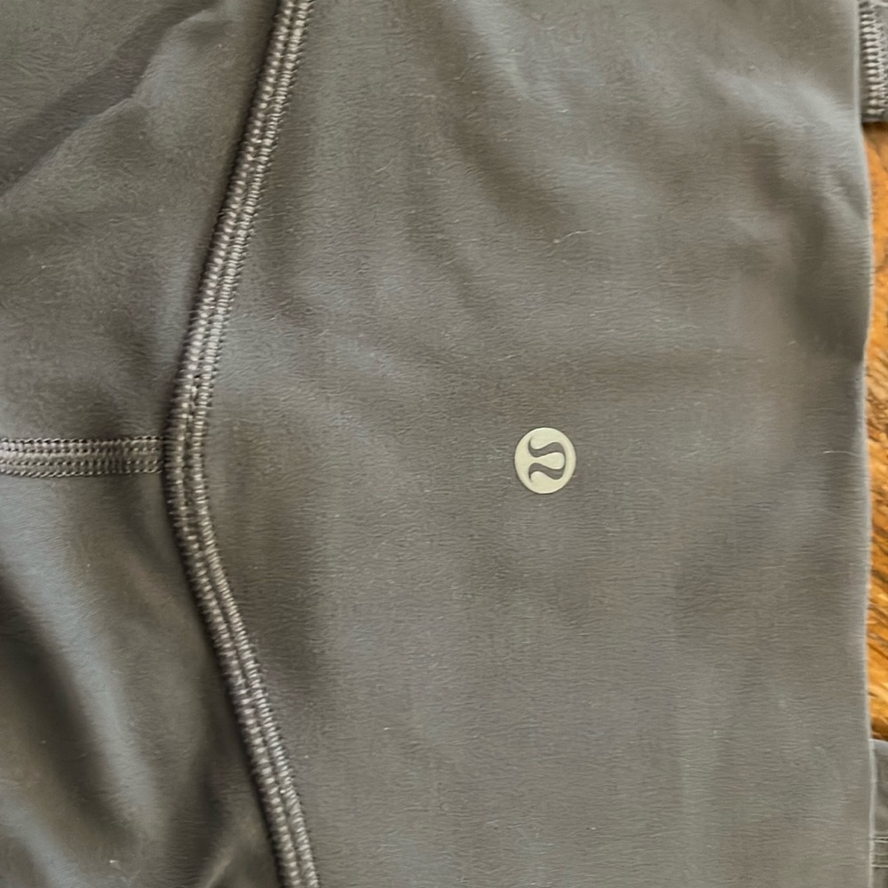 Lululemon Wunder Under crop leggings